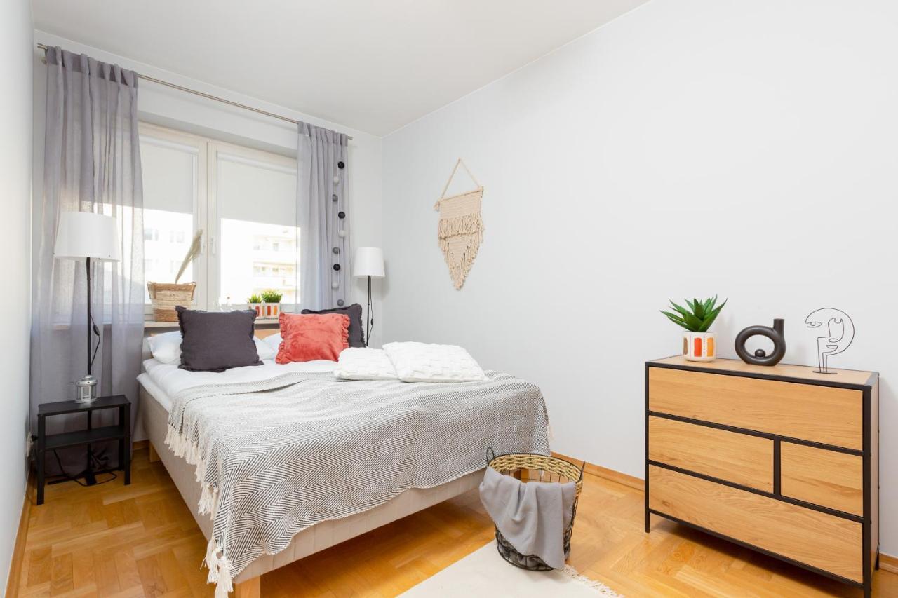 Mokotow Apartment Bluszczanska By Noclegi Renters ワルシャワ エクステリア 写真