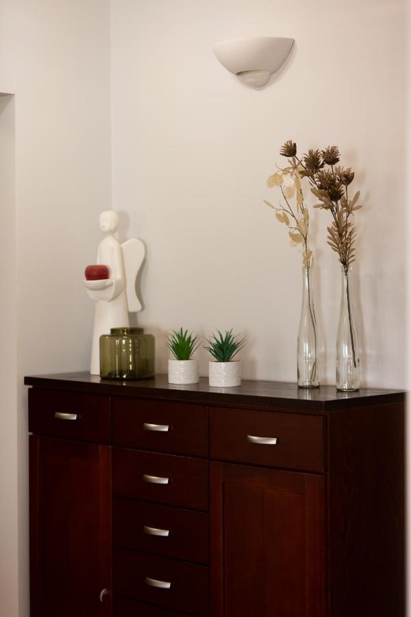 Mokotow Apartment Bluszczanska By Noclegi Renters ワルシャワ エクステリア 写真