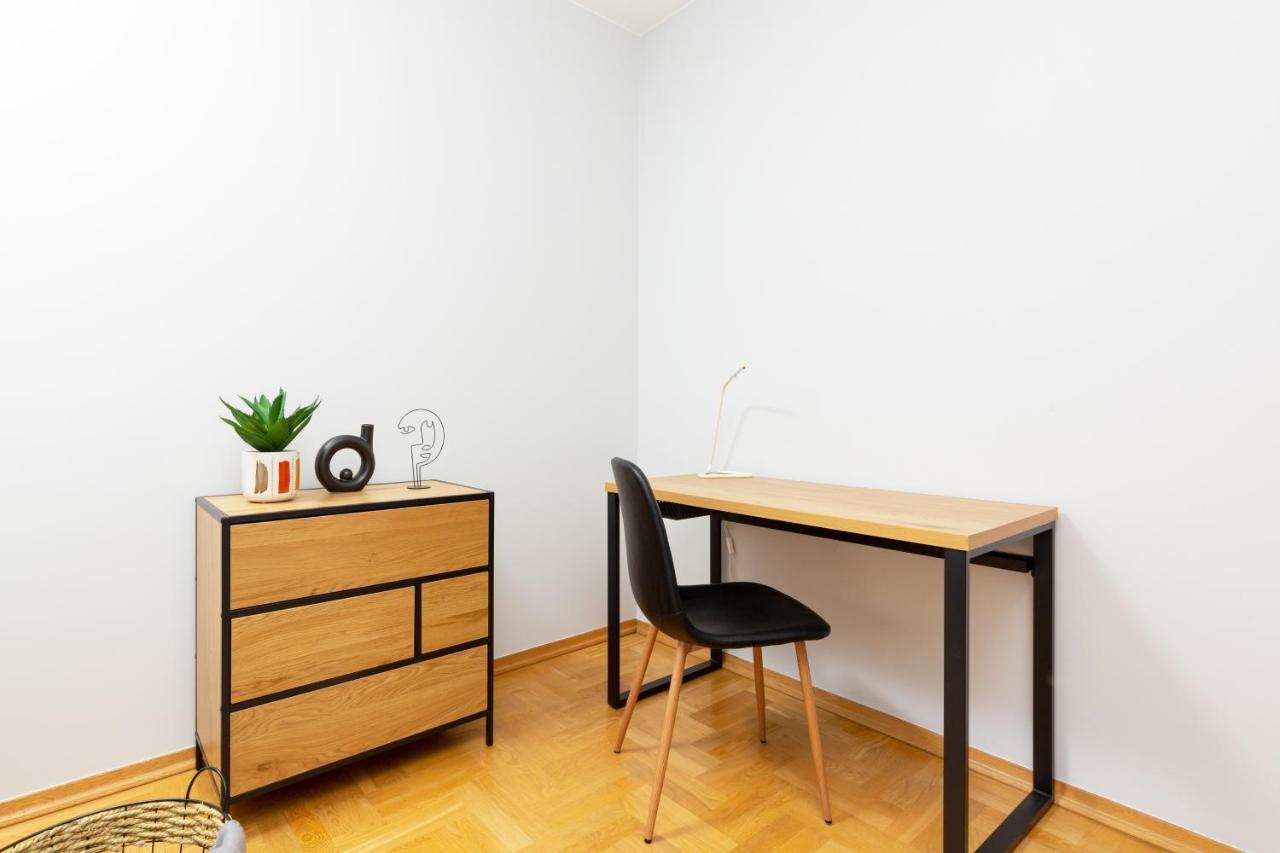 Mokotow Apartment Bluszczanska By Noclegi Renters ワルシャワ エクステリア 写真