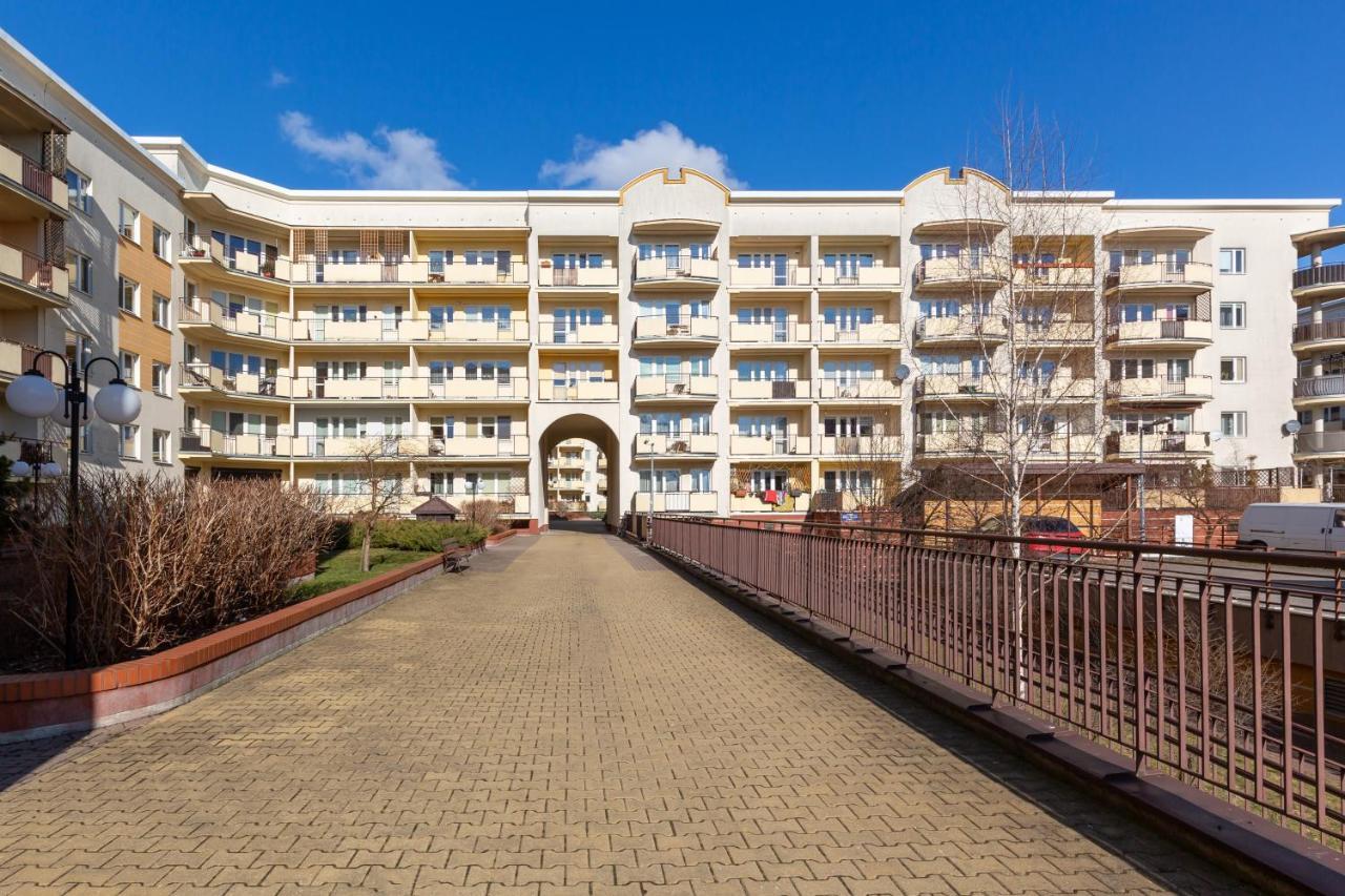Mokotow Apartment Bluszczanska By Noclegi Renters ワルシャワ エクステリア 写真