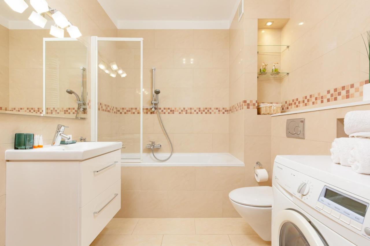 Mokotow Apartment Bluszczanska By Noclegi Renters ワルシャワ エクステリア 写真